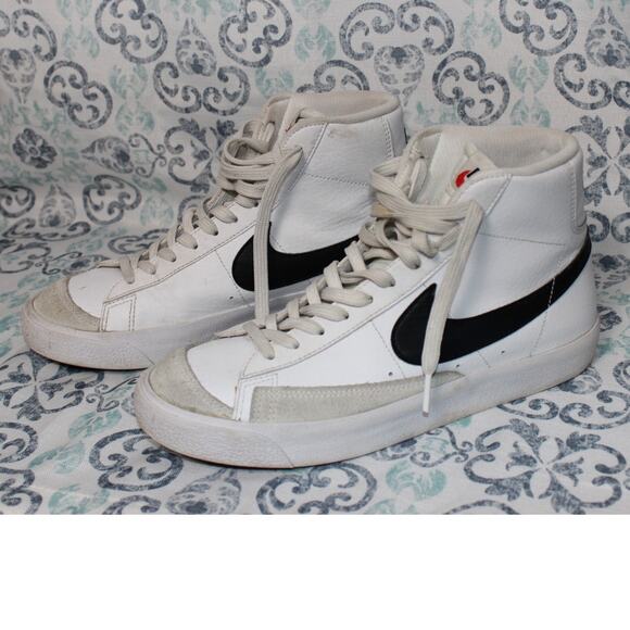 Nike Other - Nike Blazer‎ Mid 77 White Black Yough Size 7Y